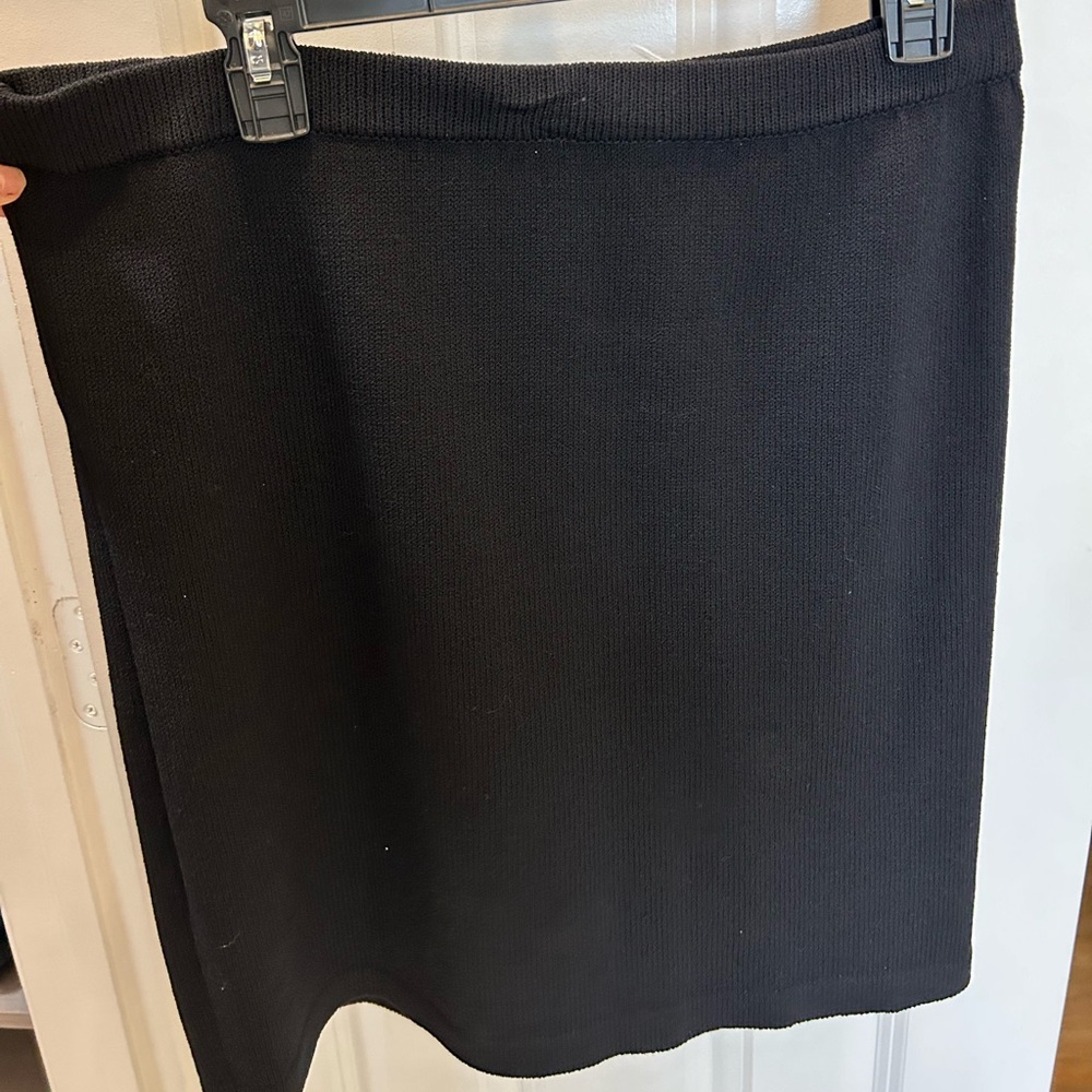 St. John knit skirt
